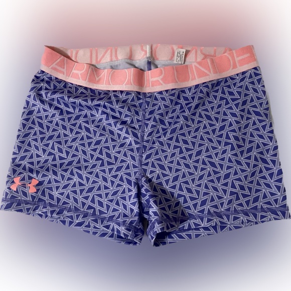 Under Armour spectacular Workout Shorts. Excellent condition. Purple and pinkish - Picture 7 of 8